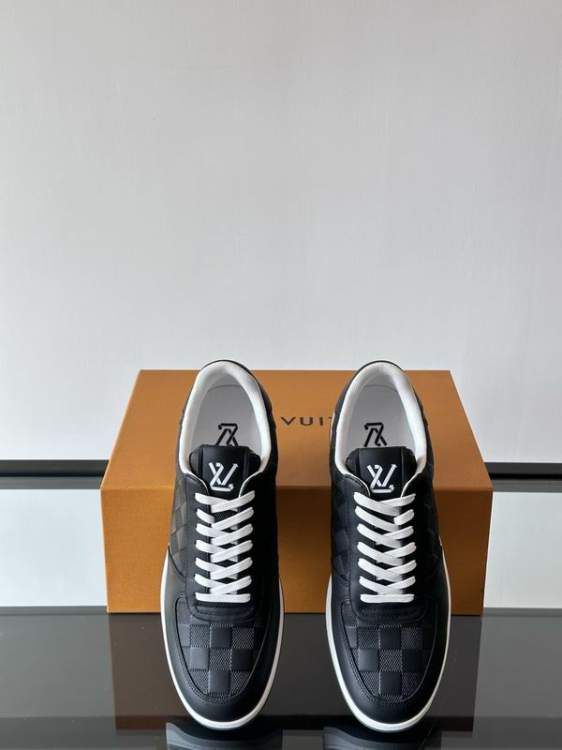 Picture of Louis Vuitton Shoes _SKULVsz38-46jyh070915895